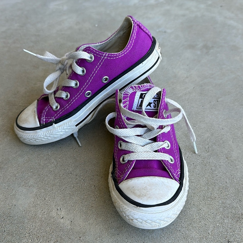 Magenta Converse All-Stars